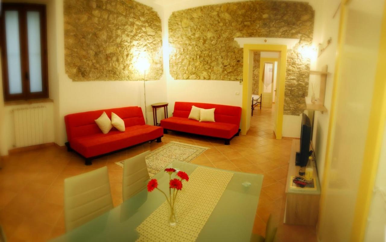 Incantevole E Storico Appartamento In Pieno Centro Taormina Bagian luar foto